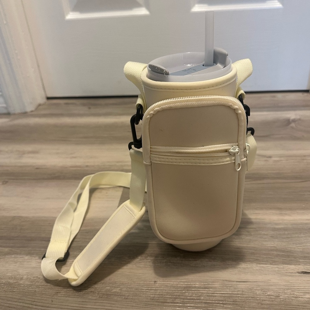 Insulated Cup Holder Crossbody Bag with Strap & Pocket – Fits Stanley, More